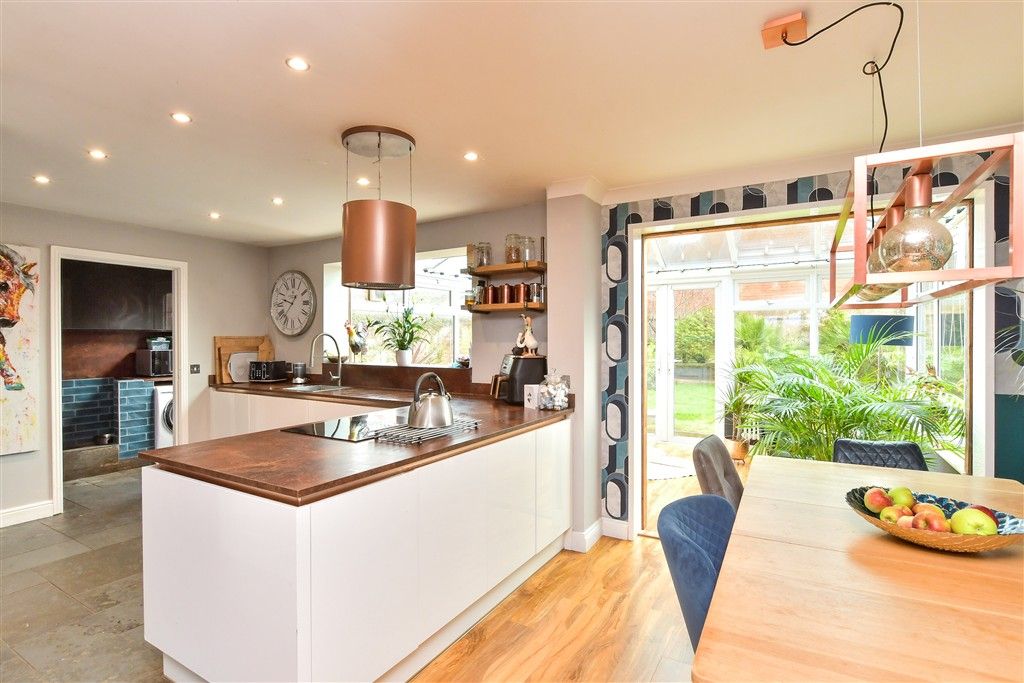 Property photo 3 of 13 Kitchen