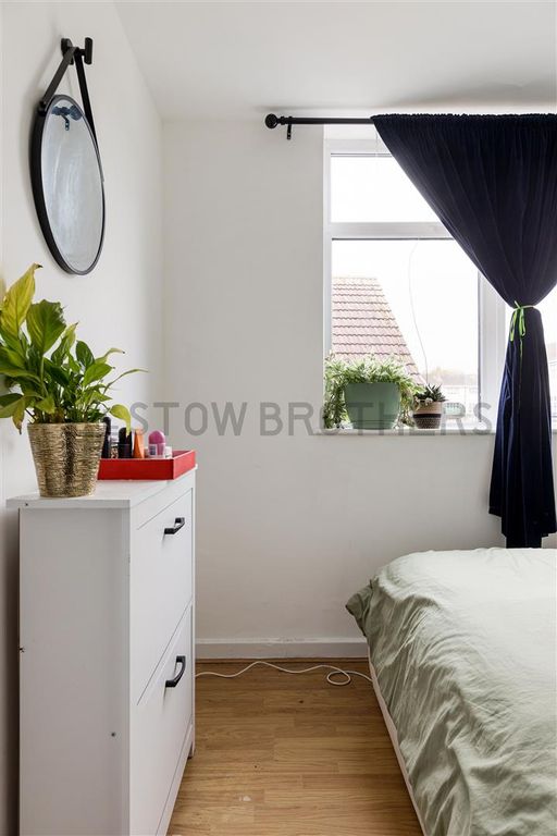 Property photo 3 of 25