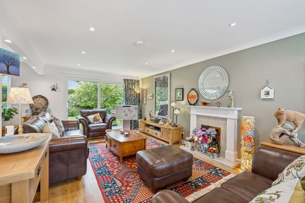 Additional image 6 of 4 bed detached house for saleLaurelhill Gardens, Stirling FK8