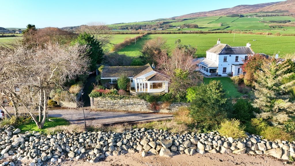 Property photo 1 of 32