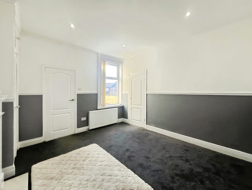 Property photo 3 of 18 5317042