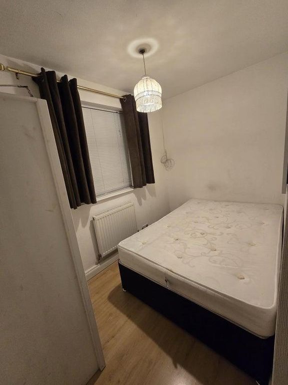 Property photo 2 of 3