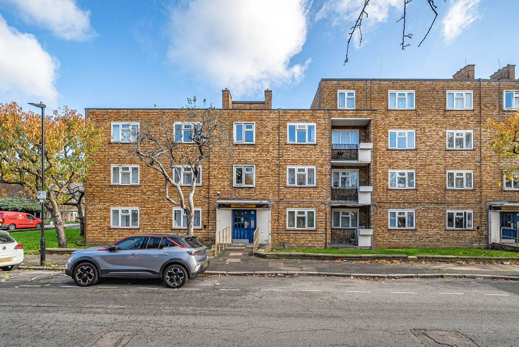 Property photo 1 of 11