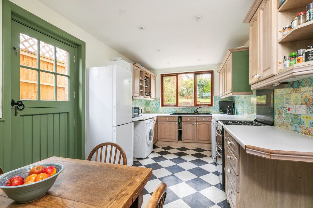 Property photo 2 of 12