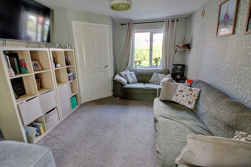 Property photo 2 of 18 Img_1041_2_3