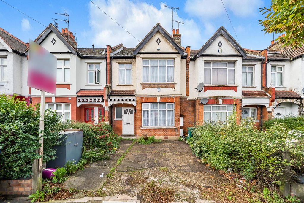 Property photo 2 of 14