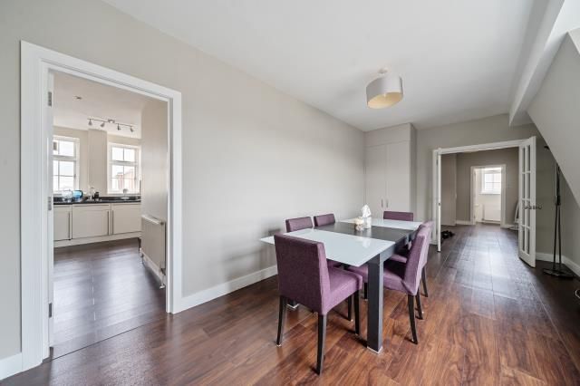 Property photo 3 of 10 Dining Area