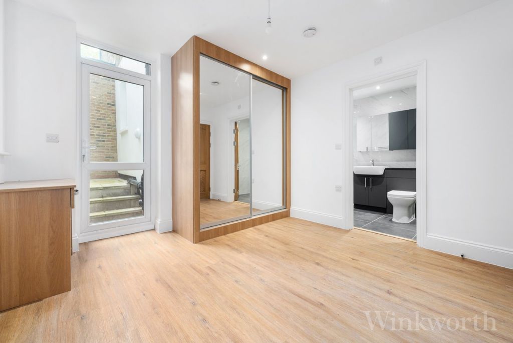 Property photo 2 of 10 Picture No. 04