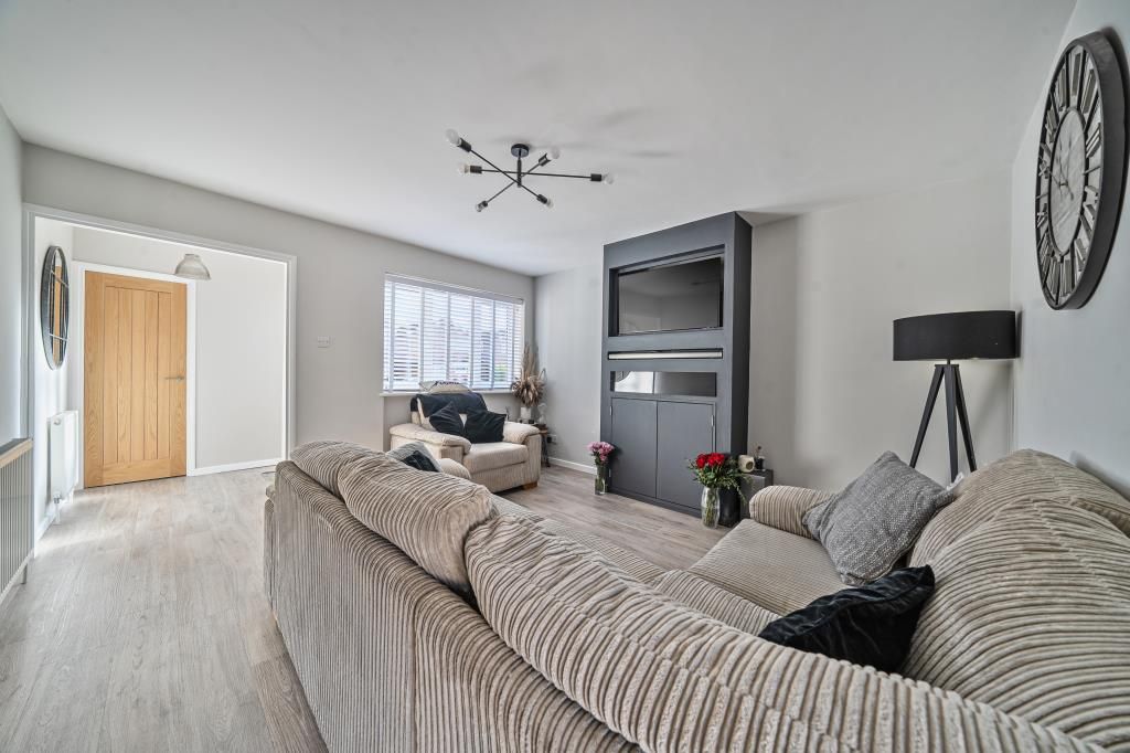 Property photo 2 of 12 Living Room