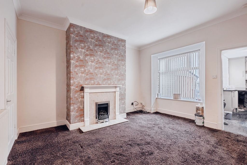 Property photo 3 of 11 Pbox-Img.Jpg