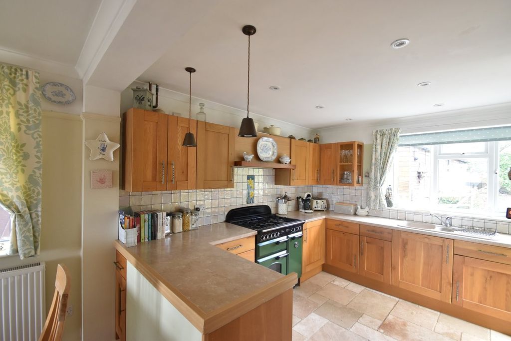 Property photo 3 of 17