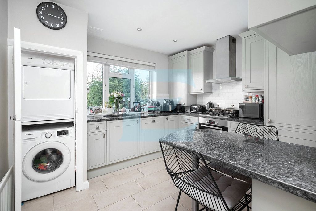 Property photo 2 of 13 Picture No. 07