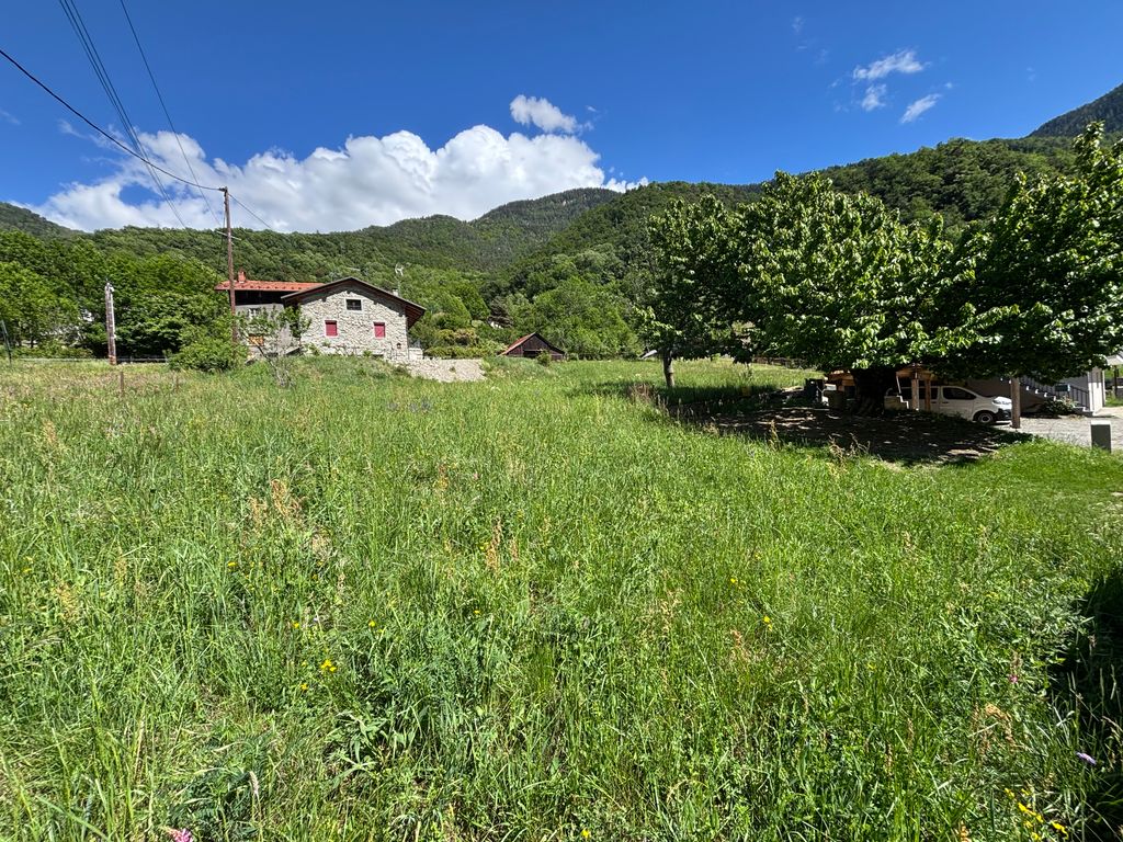 Property photo 2 of 3