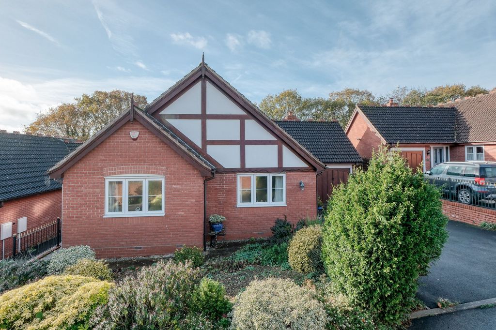 Property photo 2 of 19