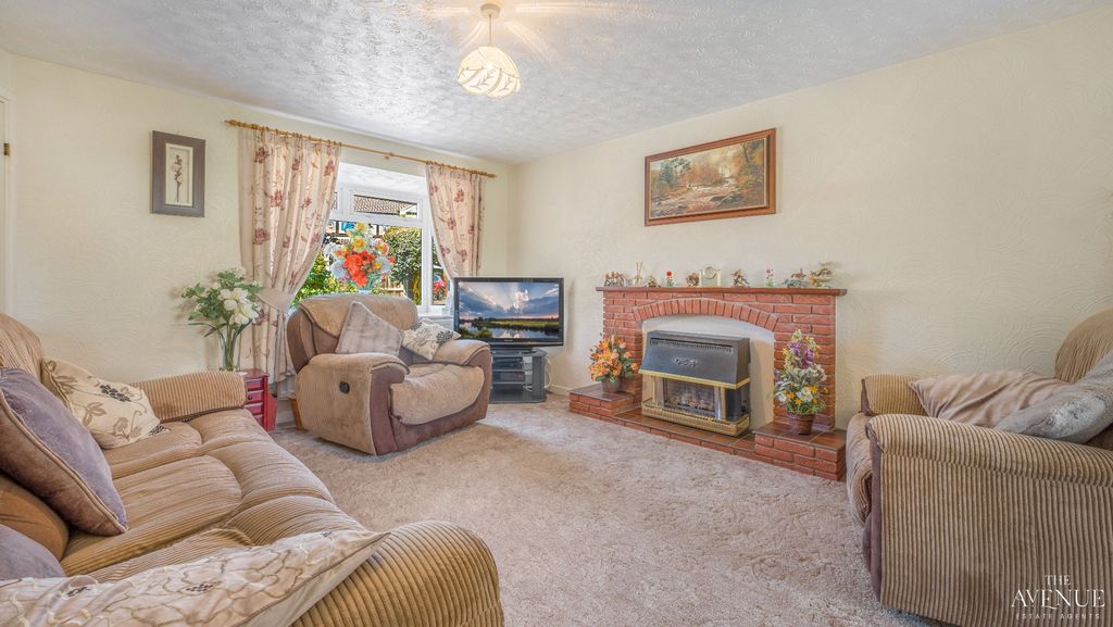 Property photo 2 of 24 4315283
