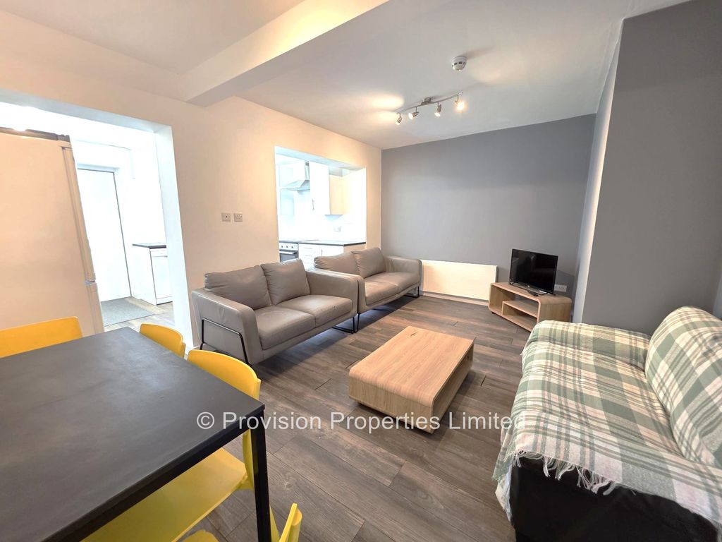 Property photo 1 of 12 Photo