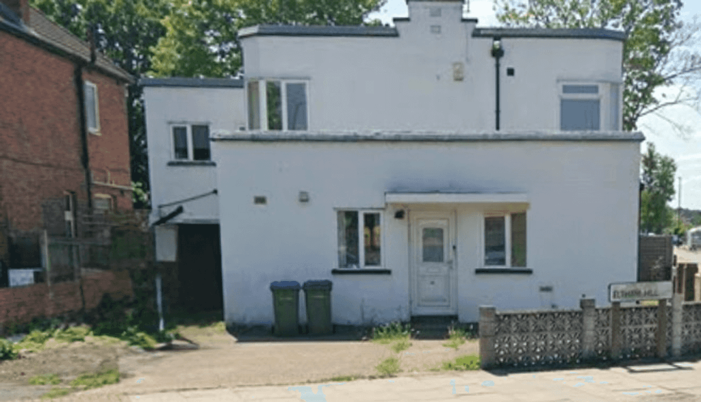 Property photo 1 of 8