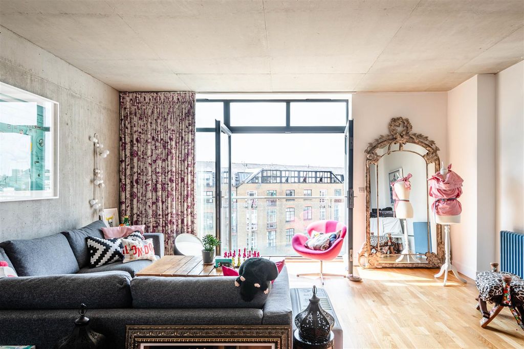 Property photo 1 of 11 1