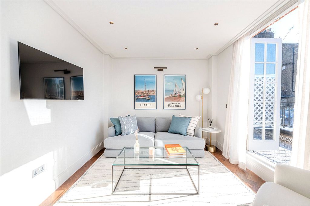 Property photo 1 of 16 Reception Room