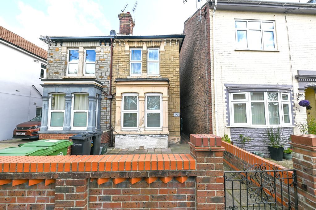 Property photo 1 of 6 Photo 7