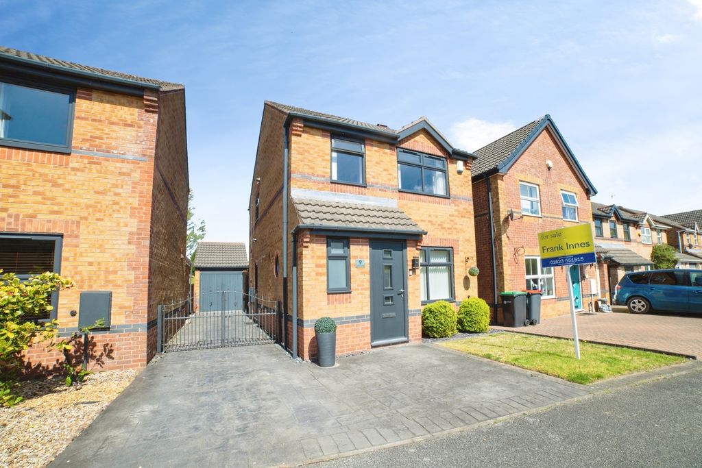 Property photo 1 of 17 Pbox-Img.Jpg