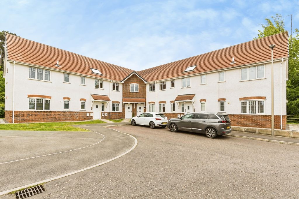 Property photo 1 of 15 Pbox-Img.Jpg