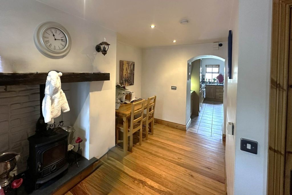 Property photo 3 of 10 <Alttext/>
