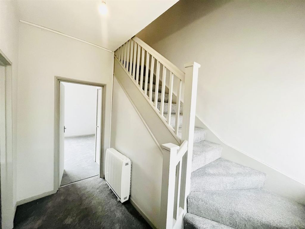 Property photo 2 of 10 4Dbf8Eec-A96B-436A-95De-c61892247d4F.Jpg