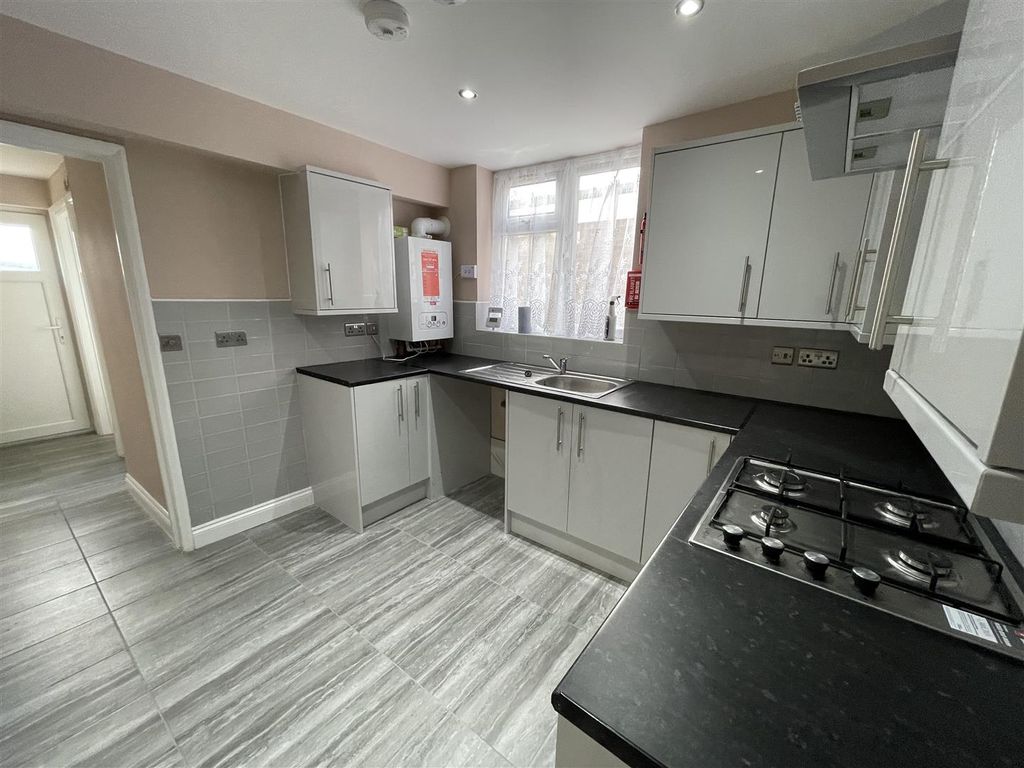 Property photo 2 of 15 Img_3800.Jpg