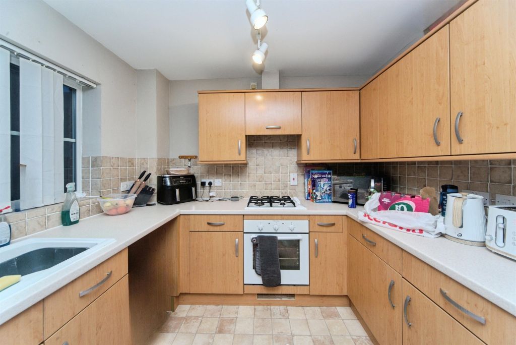 Property photo 3 of 8