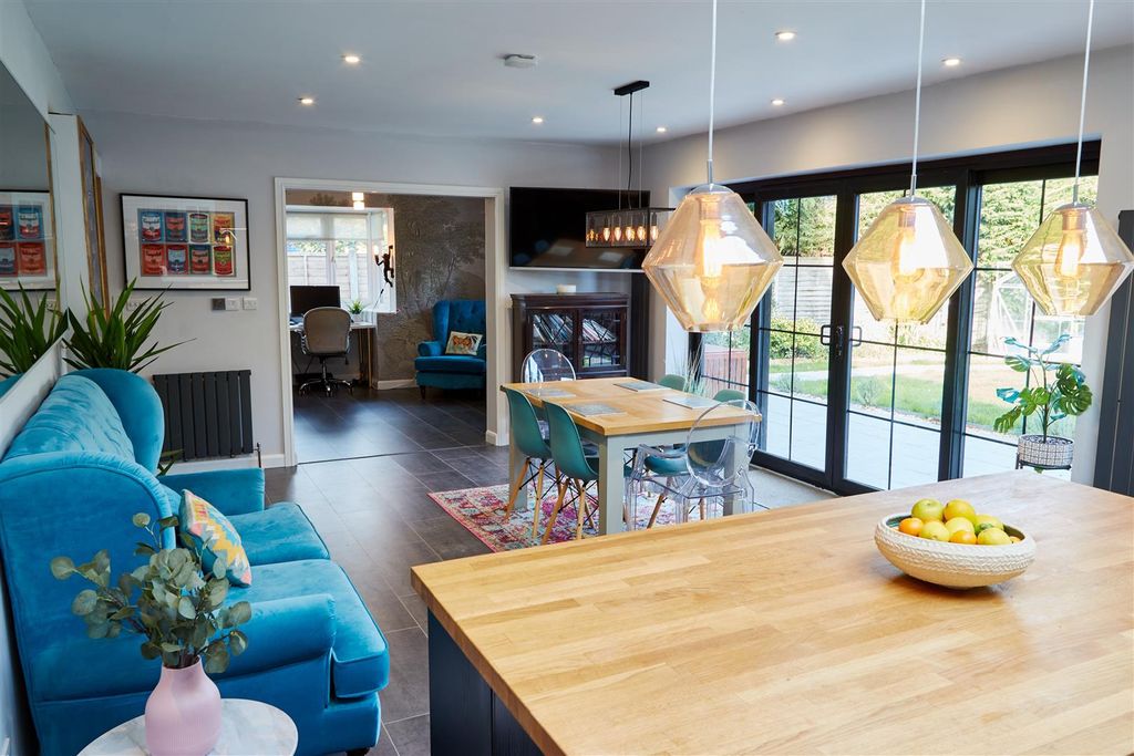 Property photo 3 of 23 B Kitchen 4.Jpg