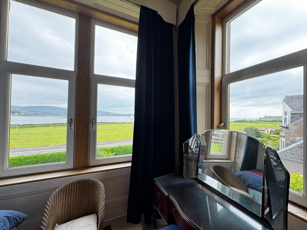 Additional image 16 of 3 bed flat for saleWest Bay Road, Millport, Isle Of Cumbrae KA28