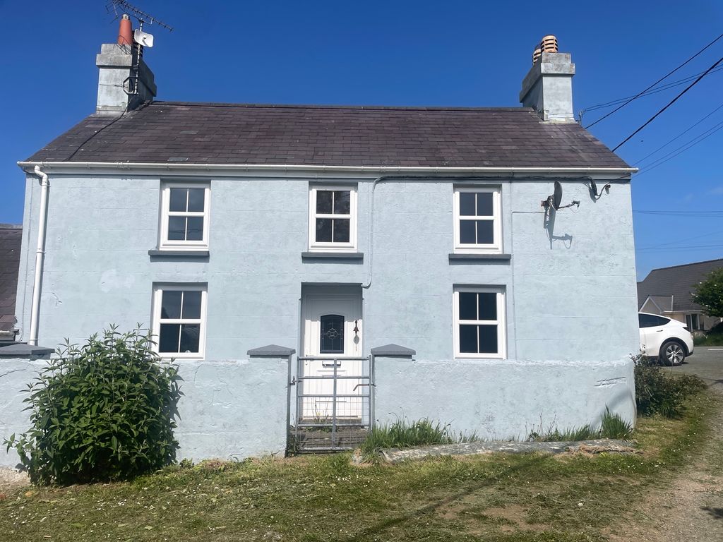 Property photo 1 of 18