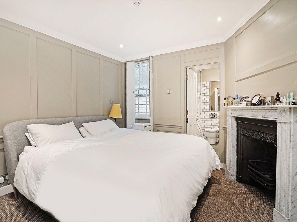 Property photo 3 of 11 Craven Street