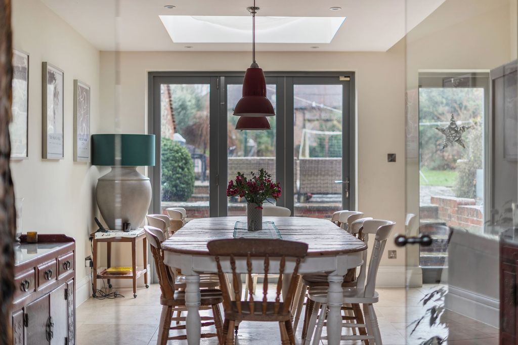 Property photo 1 of 36