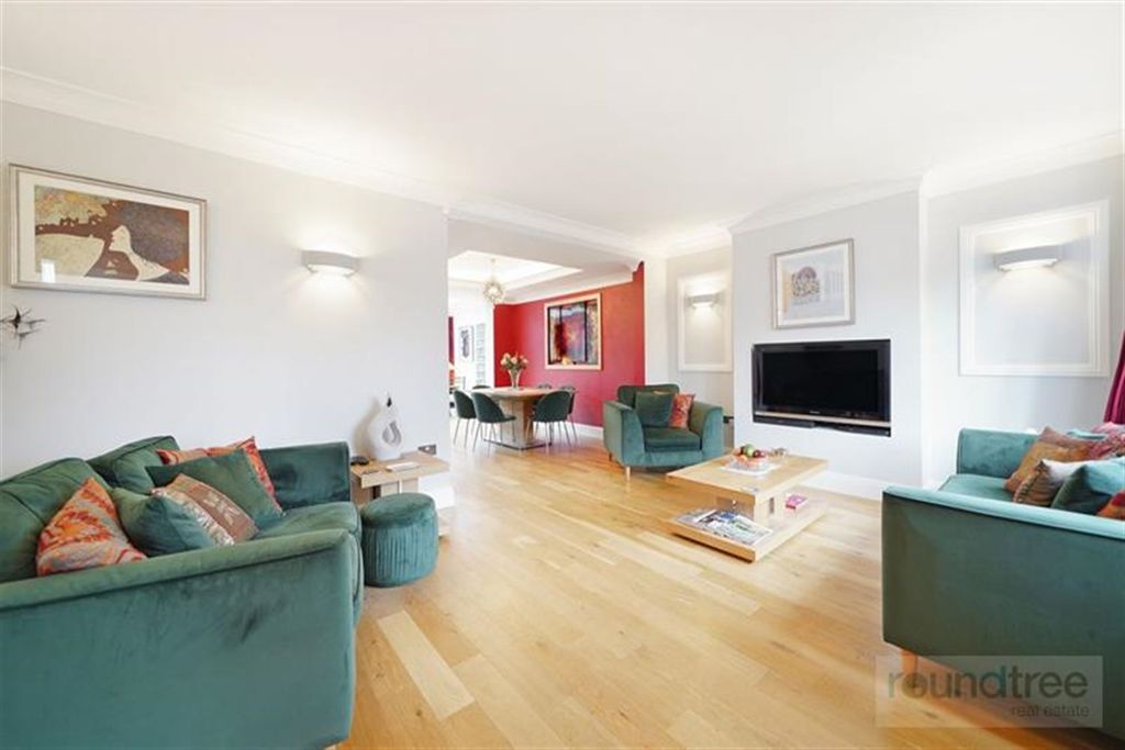Property photo 1 of 19 (Main)