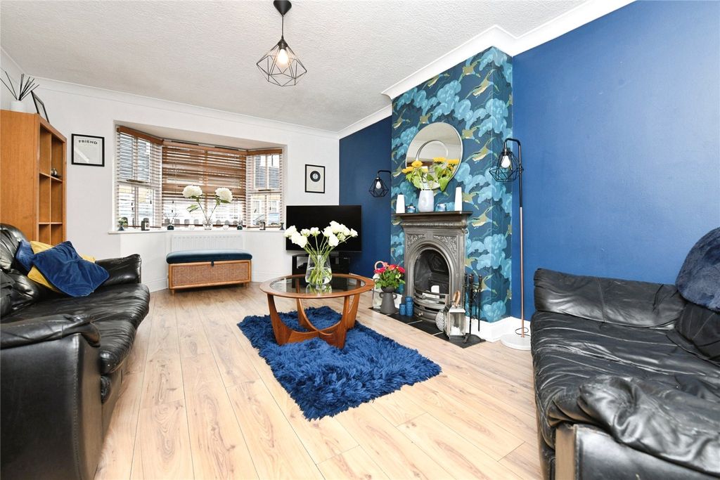 Property photo 2 of 12 Picture No. 05