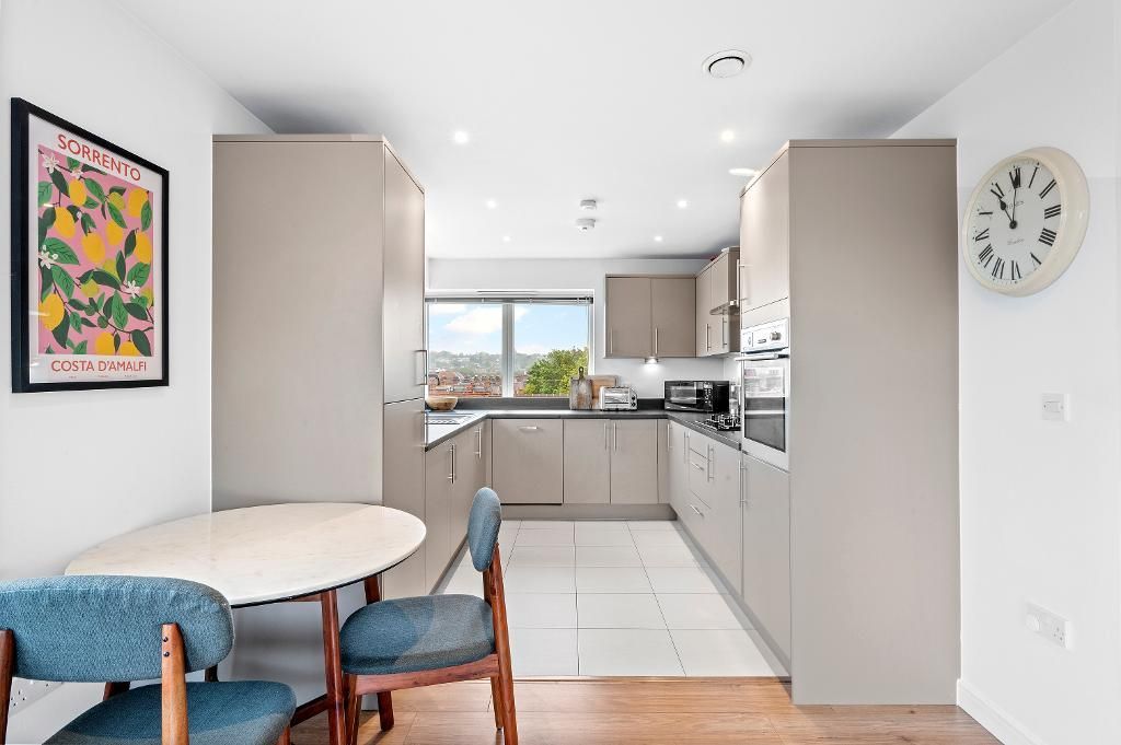 Property photo 3 of 16 Photo 3