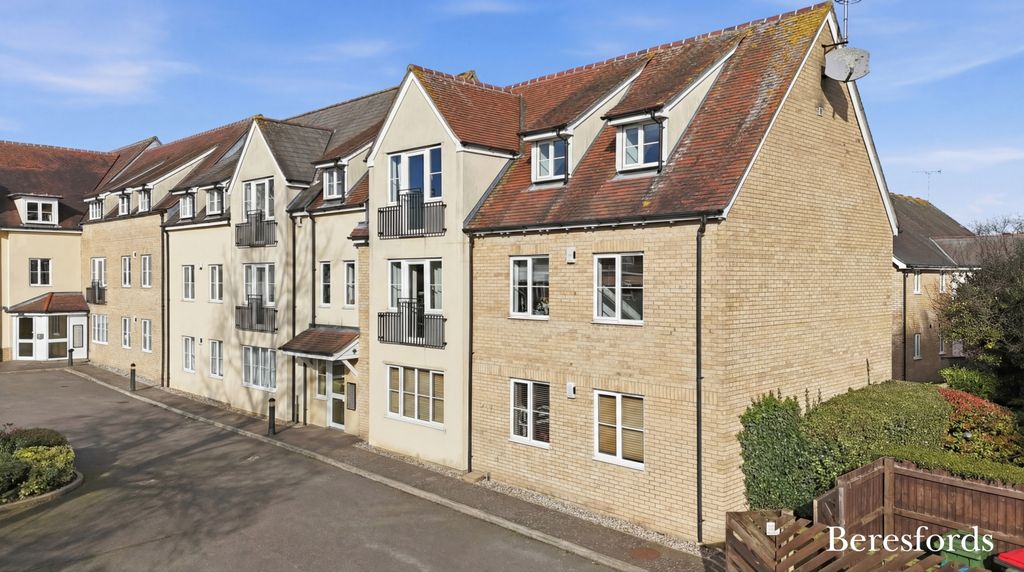 Property photo 1 of 16 Picture No. 12