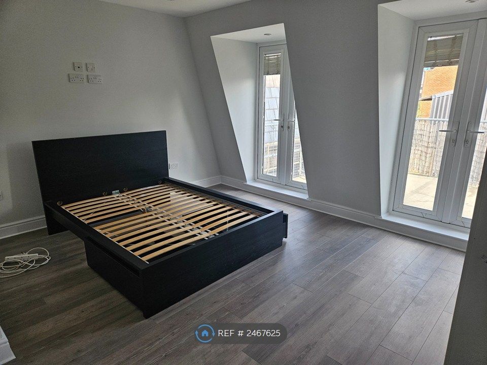 Property photo 1 of 5 Bedroom