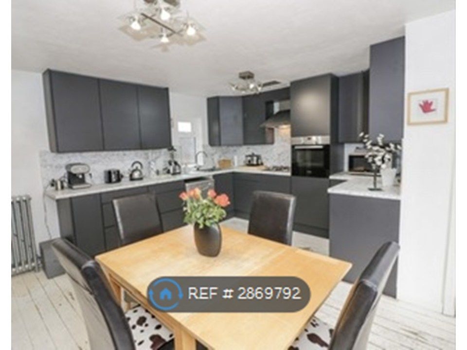 Additional image 8 of 3 bed semi-detached house to rentCrown East Lane, Worcester WR2