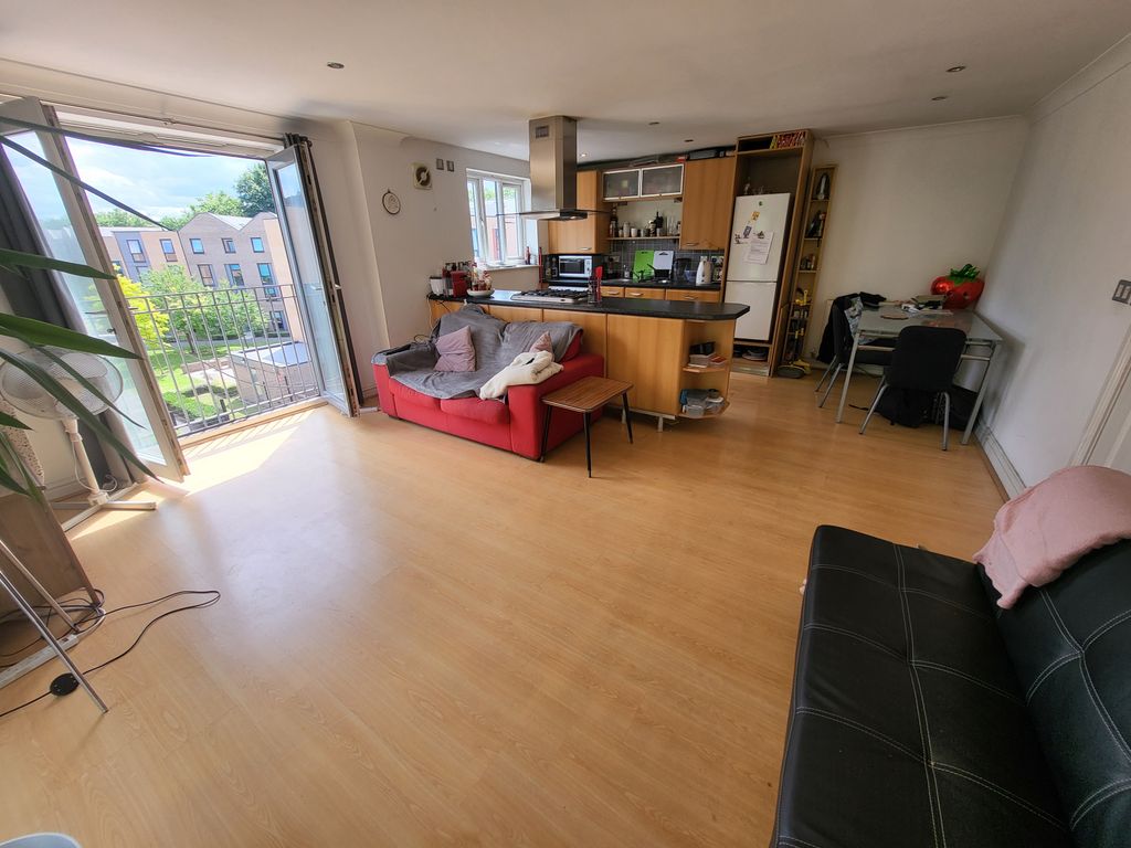 Property photo 3 of 12 Gallery