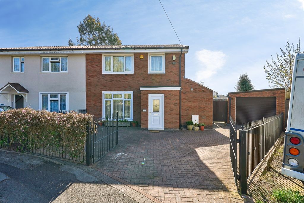 Property photo 1 of 17