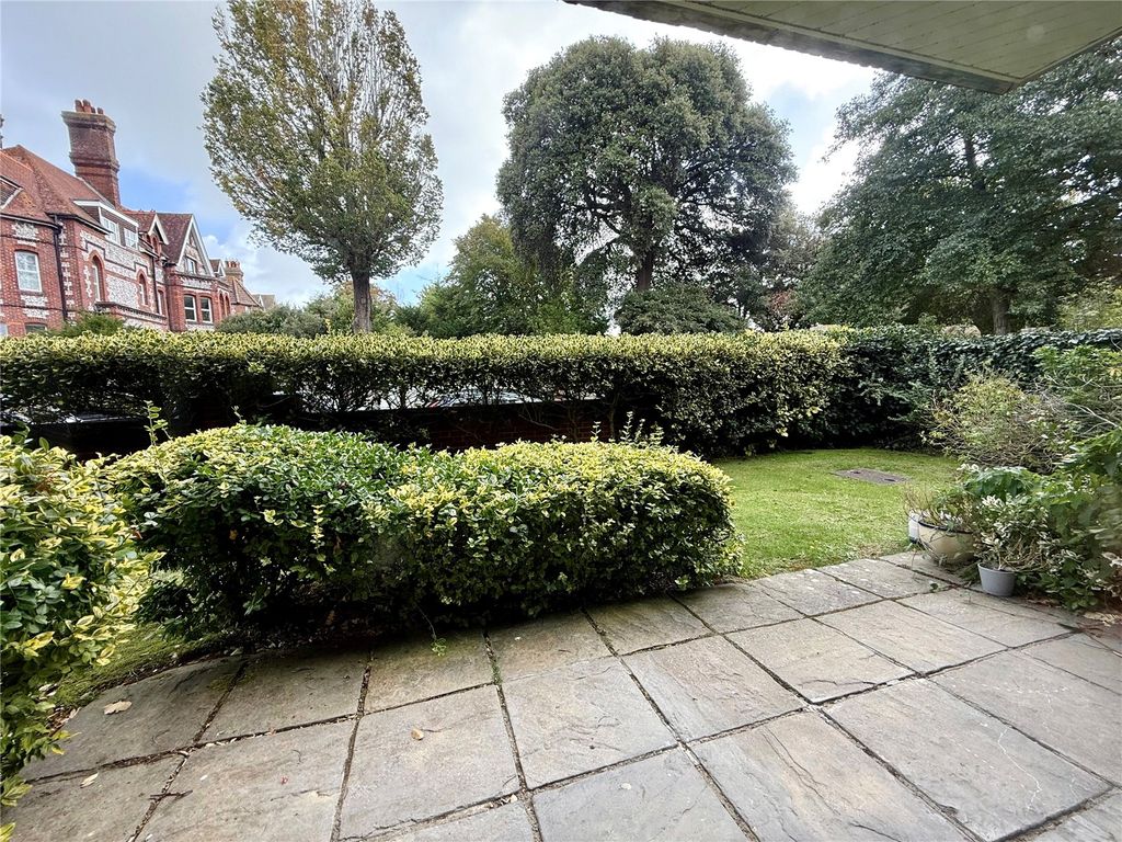 Property photo 3 of 12 Picture No. 11