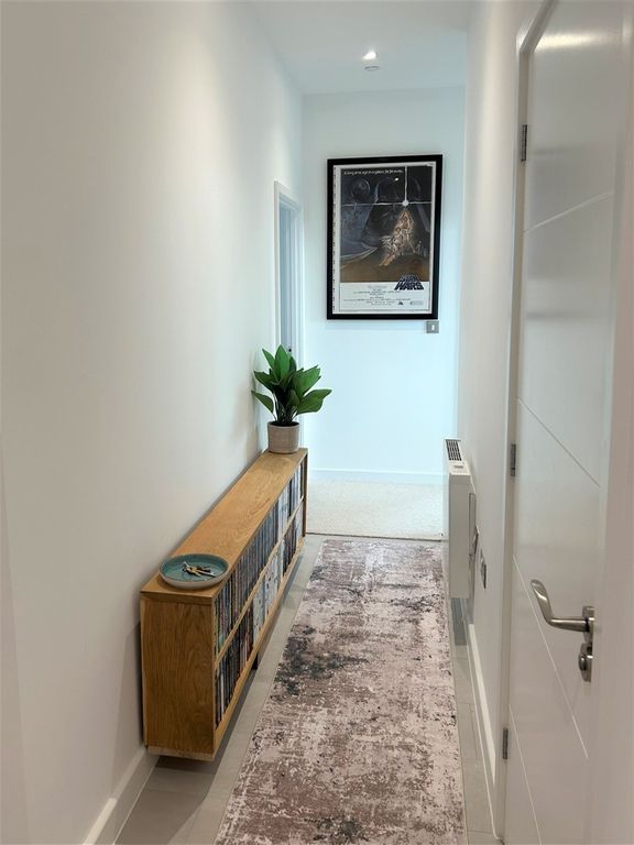 Property photo 2 of 13 Hallway