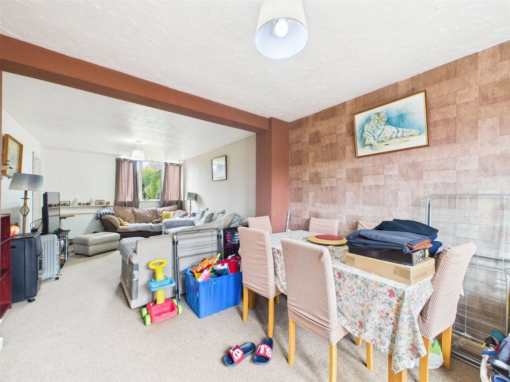 Property photo 3 of 12 Picture No. 17