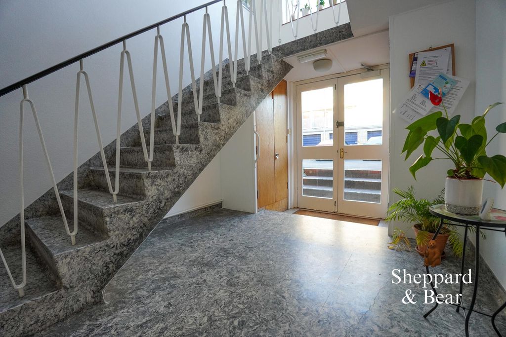 Additional image 17 of 2 bed flat for saleBeach Road, Penarth CF64