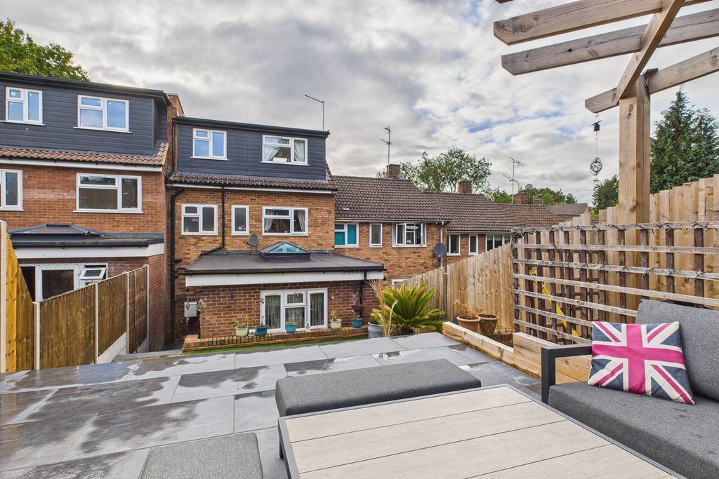 Property photo 3 of 19