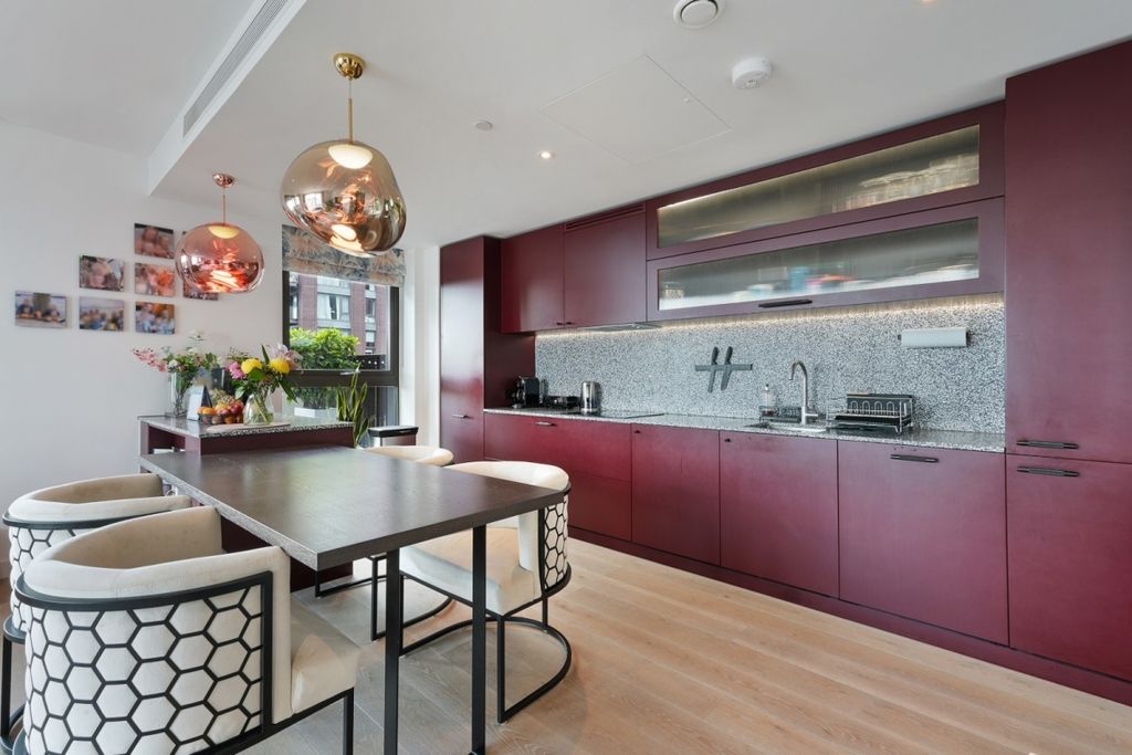 Property photo 2 of 16 4