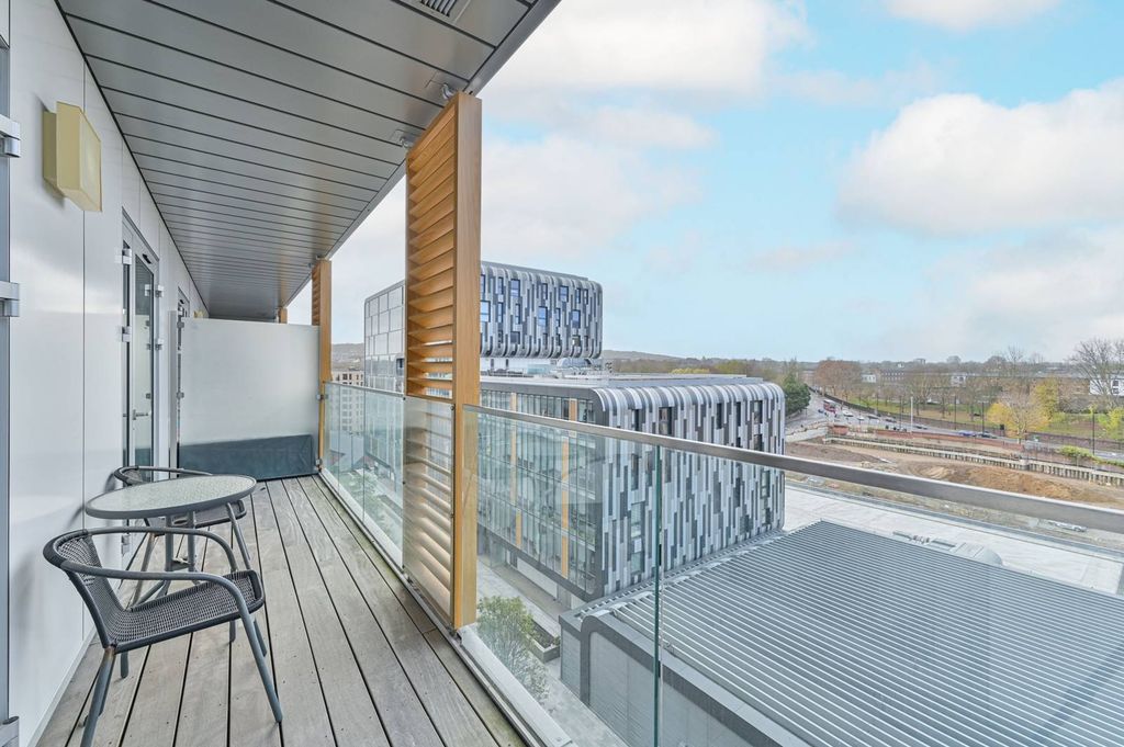 Property photo 2 of 9